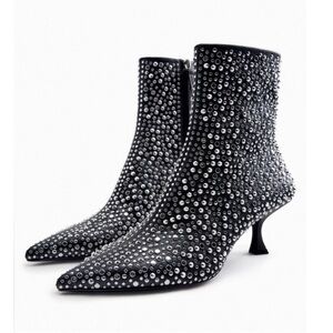 ZARA STUDDED HIGH HEEL ANKLE BOOTS size 6.5